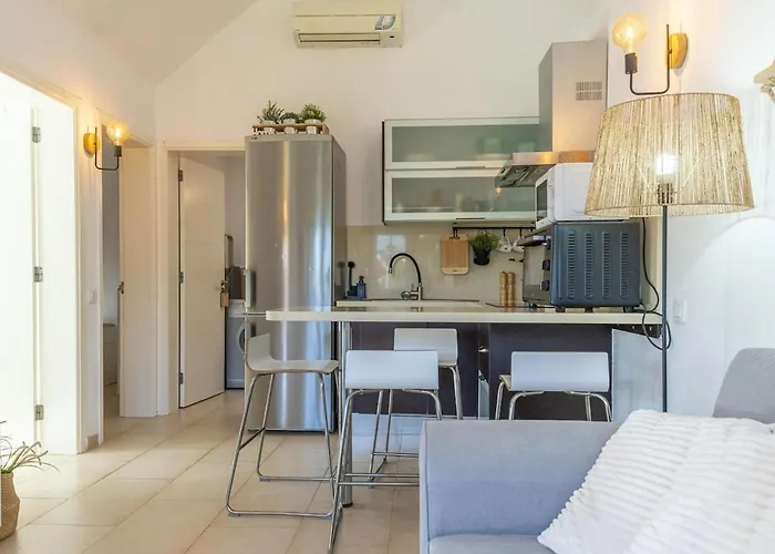 Gasthof Guestready - Tunos 76 - Fc 3*